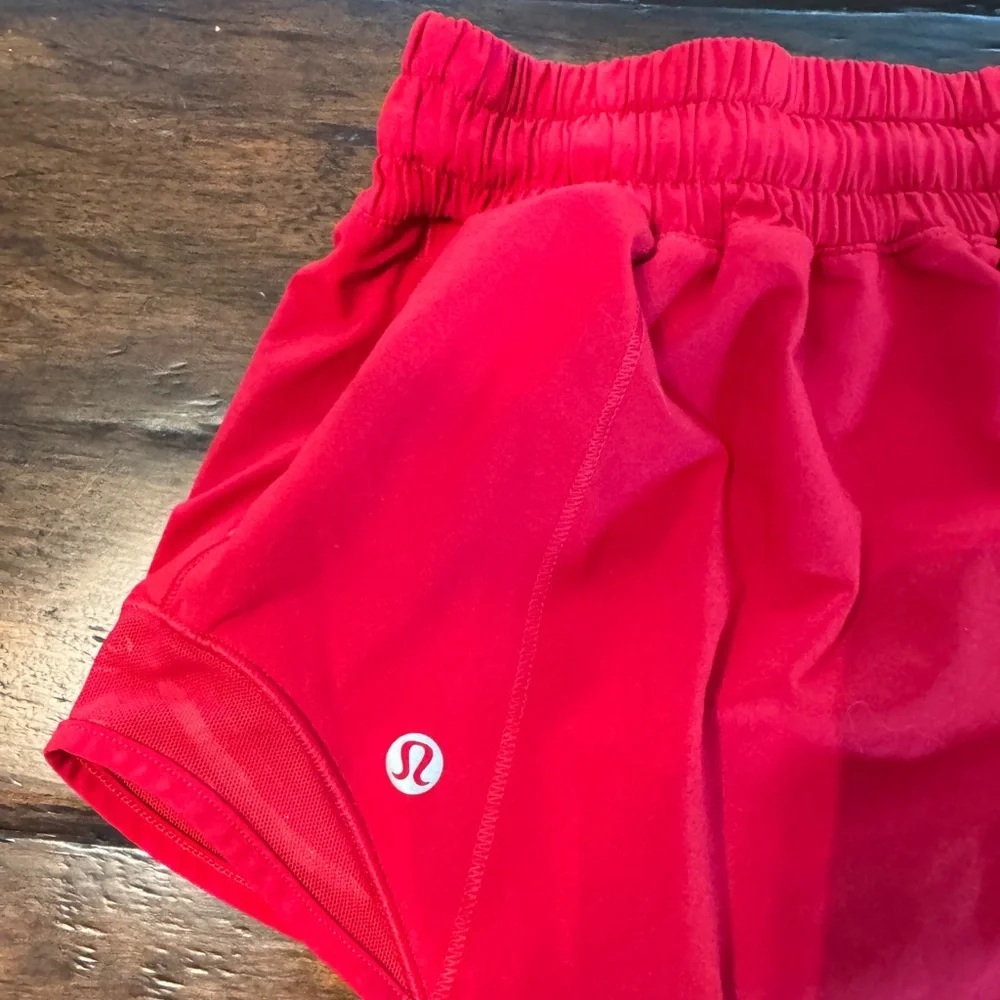 Women’s Lululemon Vibrant Red Athletic Shorts- Size 6 - Picture 2 of 8